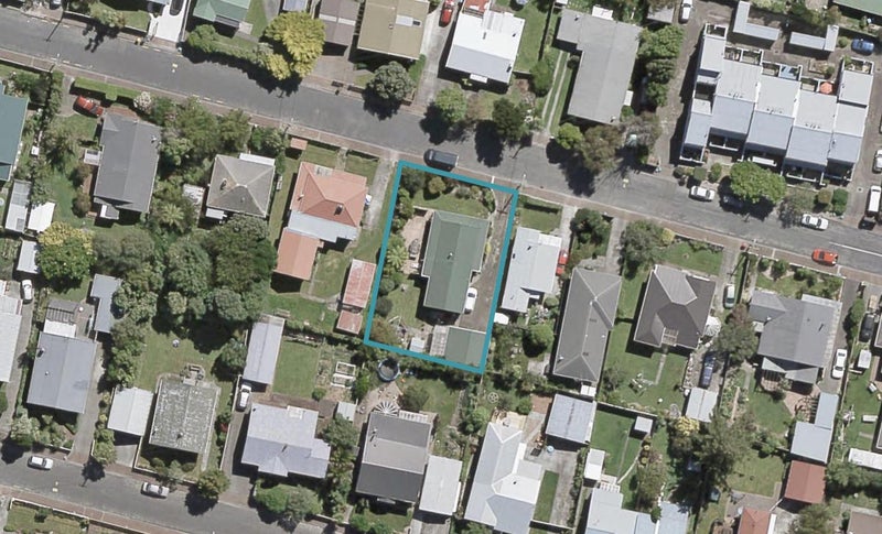 14 Valentine Street, Alicetown, Lower Hutt - Carousel 1