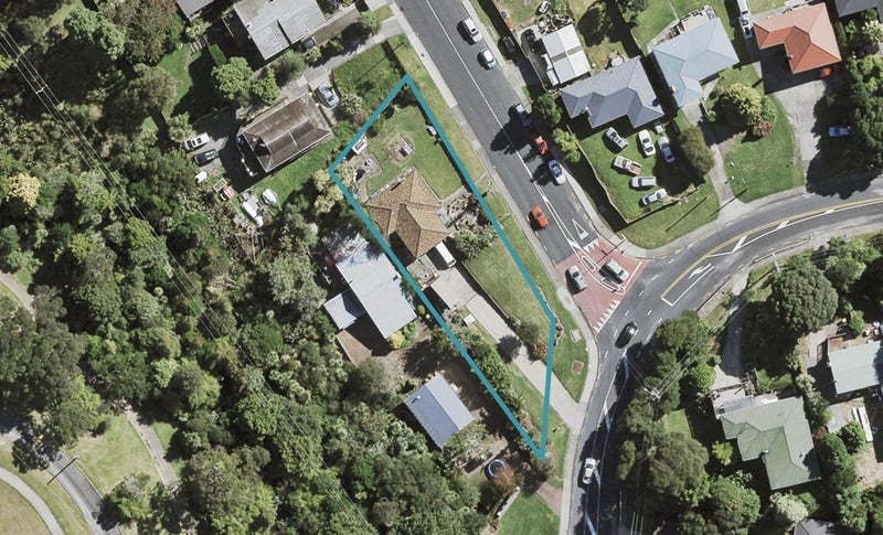 53 Atkinson Road, Titirangi, Auckland - Carousel 1