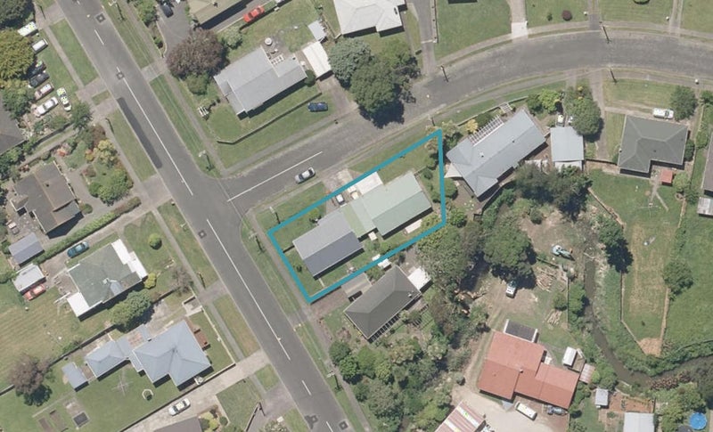 35 Matarawa Street, Whanganui East, Whanganui - Carousel 1