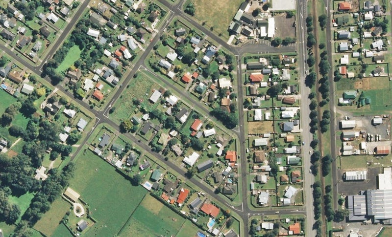 8 Pitt Street, Normanby, Hawera - Carousel 1