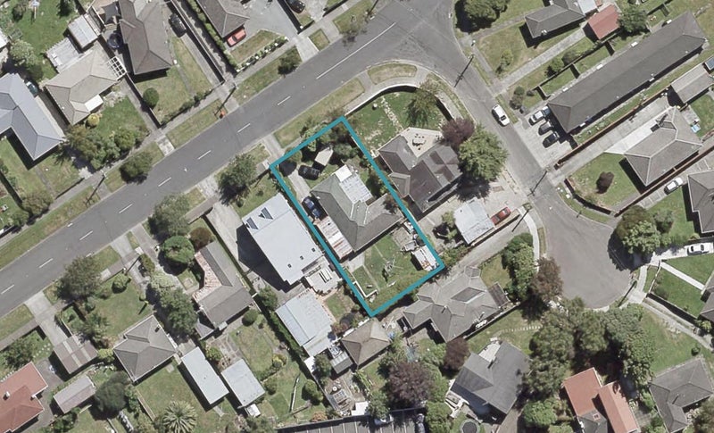 10 Routley Crescent, Elderslea, Upper Hutt - Carousel 1