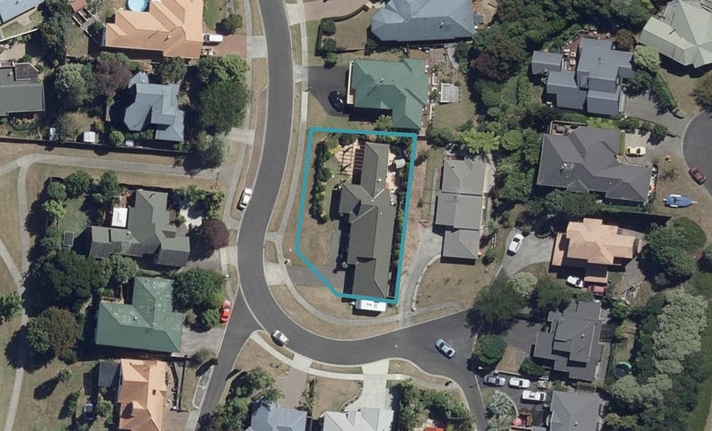 27 West Ridge Drive, Western Heights, Hamilton - Carousel 1