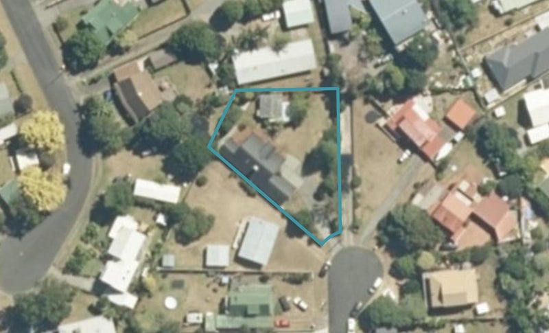 116 Brook Place, Whangamatā - Carousel 1