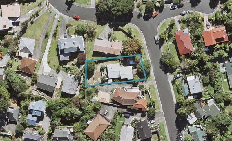 12 Glenwood Avenue, Birkenhead, Auckland - Carousel 1