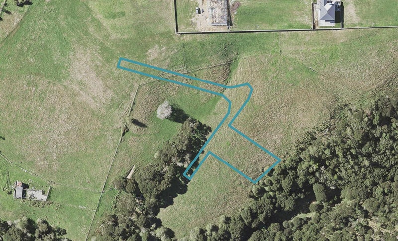 14 Eckford Lane, Maraetai, Auckland - Carousel 1