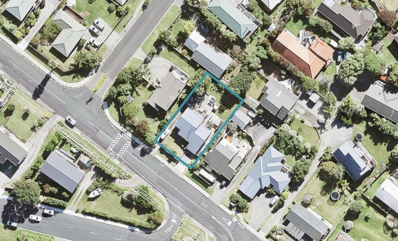62 Waiora Road, Stanmore Bay, Whangaparaoa - Carousel 1
