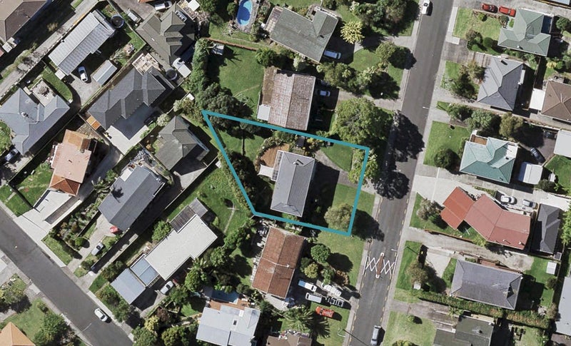 45 Udys Road, Pakuranga, Auckland - Carousel 1