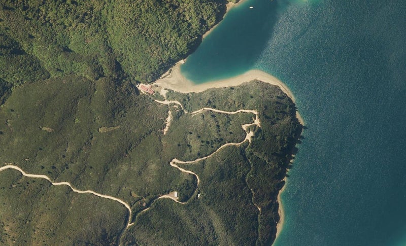 0 Te Towaka - Port Ligar Rd - Carousel 1