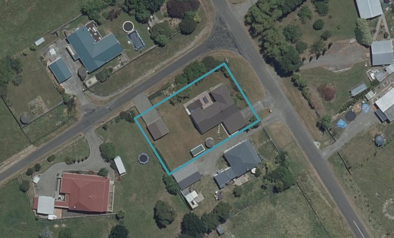 47 Hastings Street, Halcombe, Feilding - Carousel 1