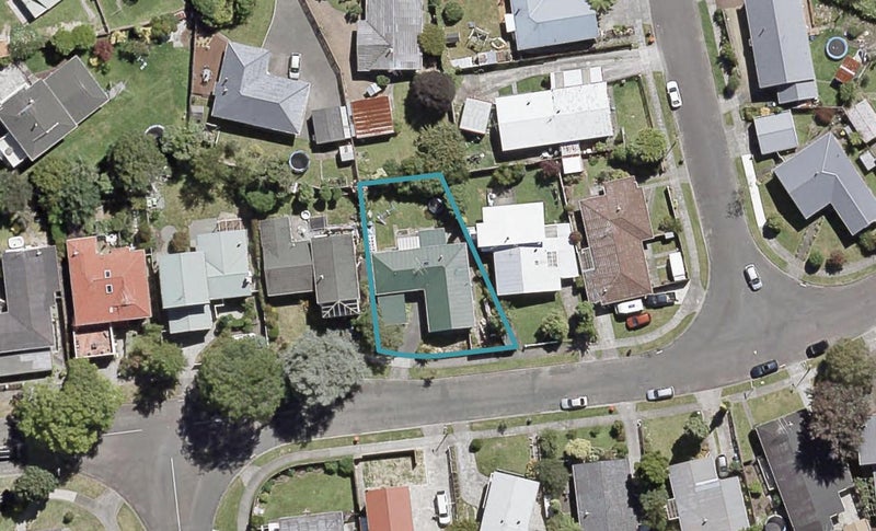 37 Pasadena Crescent, Totara Park, Upper Hutt - Carousel 1
