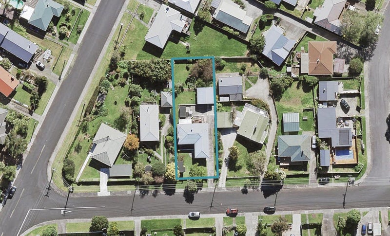 6 Fordham Street, Beach Haven, Auckland - Carousel 1