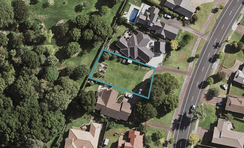 60 Charles Prevost Drive, The Gardens, Auckland - Carousel 1