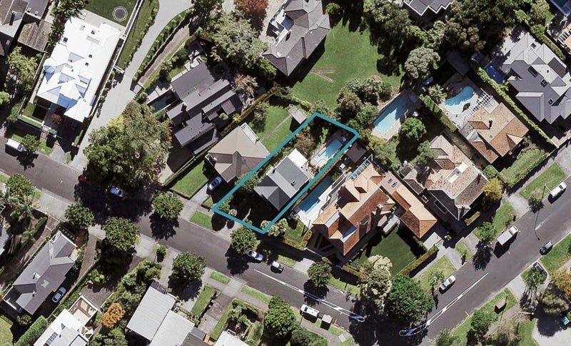 70 Marine Parade, Herne Bay, Auckland - Carousel 1