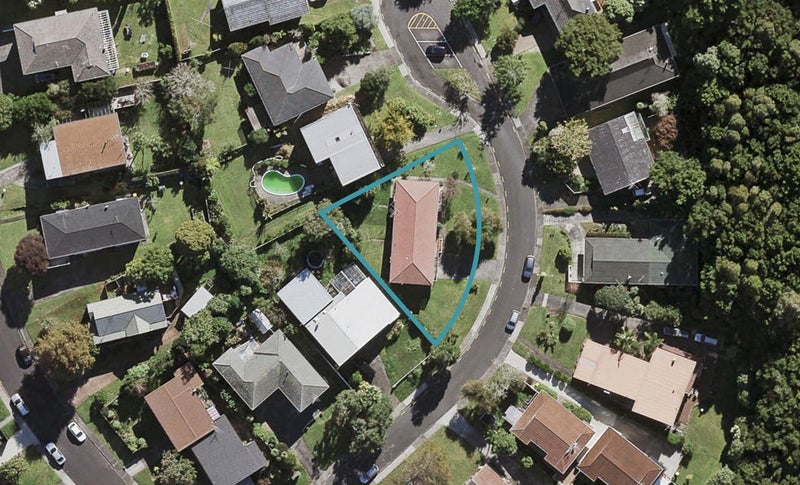 2/8 Northwick Place, Hillcrest, Auckland - Carousel 1