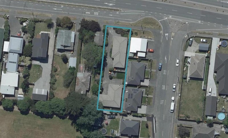 2/26 Travis Road, Burwood, Christchurch - Carousel 1