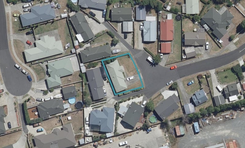 15 Harvard Court, Melville, Hamilton - Carousel 1