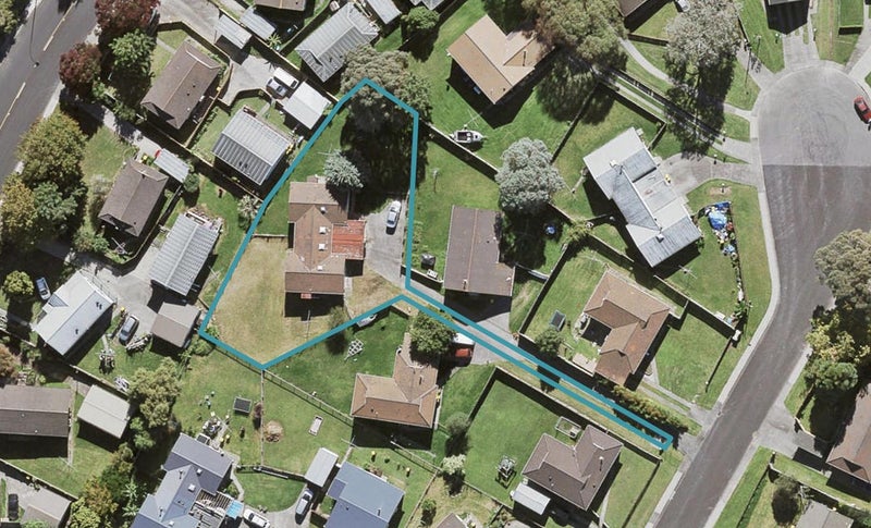 34 Brougham Place, West Harbour, Auckland - Carousel 1