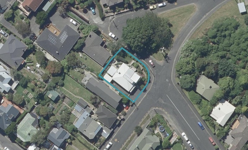 45 Falkland Street, Maori Hill, Dunedin - Carousel 1