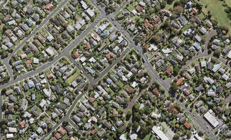 8 Holland Road, Hillcrest, Auckland - Carousel 1