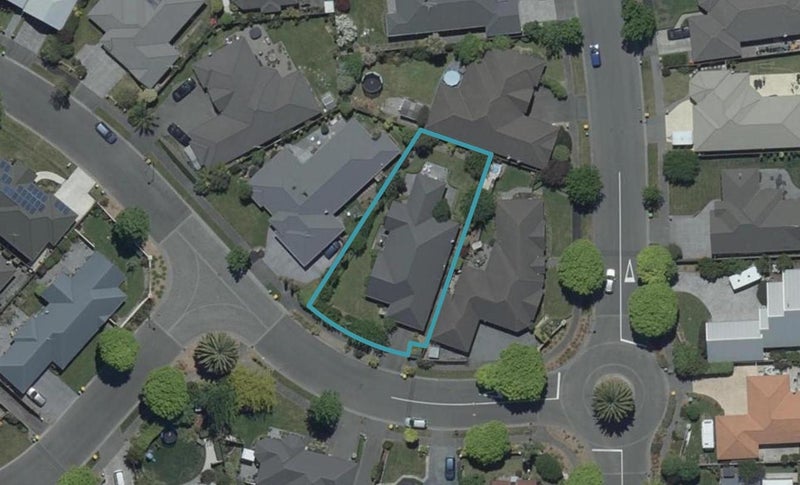 4 Laguna Gardens, Shirley, Christchurch - Carousel 1