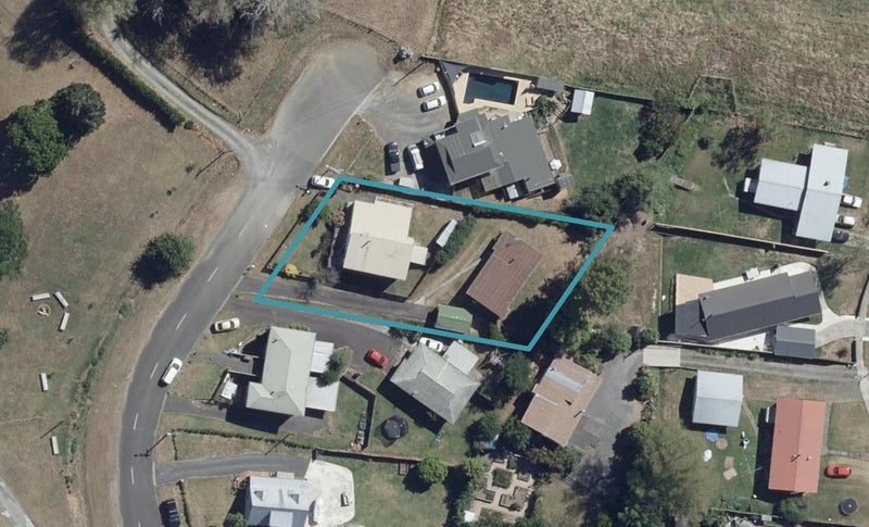 23B Deseret Road, Temple View, Hamilton - Carousel 1