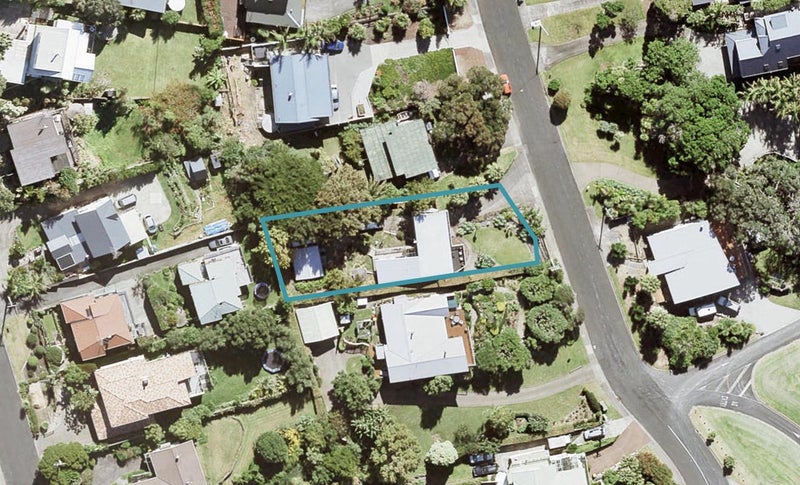38 Swann Beach Road, Stanmore Bay, Whangaparaoa - Carousel 1