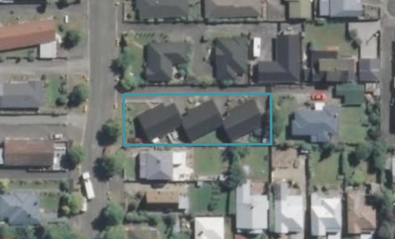 2/89 Avenue Road, West End, Timaru - Carousel 1