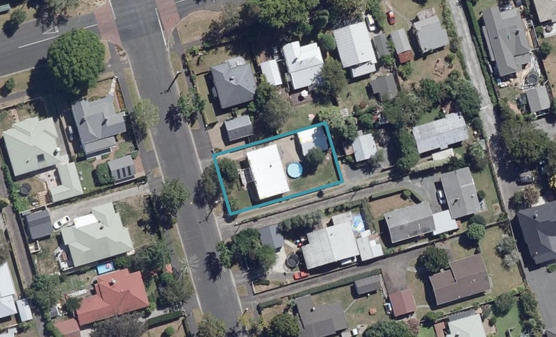 108 Nixon Street, Hamilton East, Hamilton - Carousel 1
