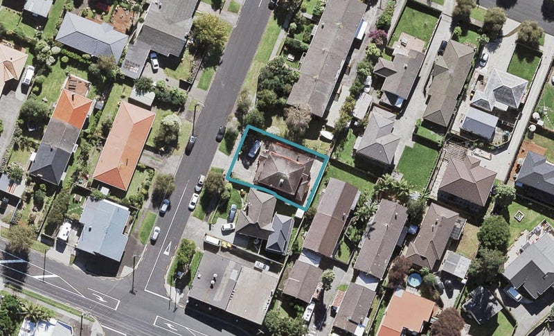 4A Hinekohu Street, New Lynn, Auckland - Carousel 1