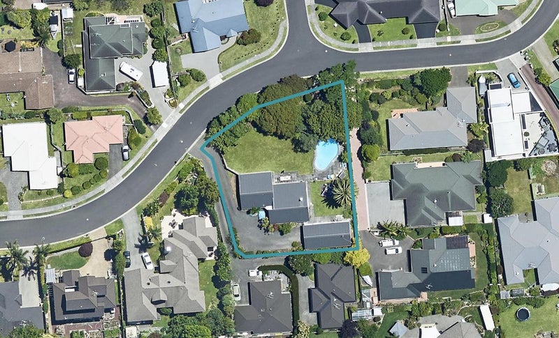 30 Pembroke Drive, Bethlehem, Tauranga - Carousel 1