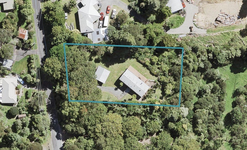 60 Parker Road, Oratia, Auckland - Carousel 1