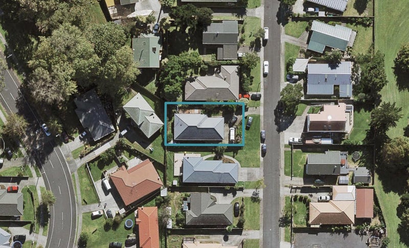 27 Freda Place, Favona, Auckland - Carousel 1