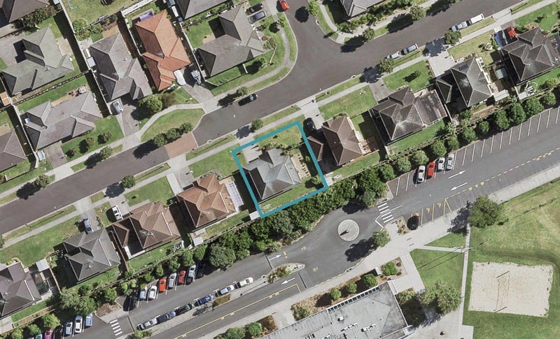 14 Sarteano Drive, Manurewa, Auckland - Carousel 1