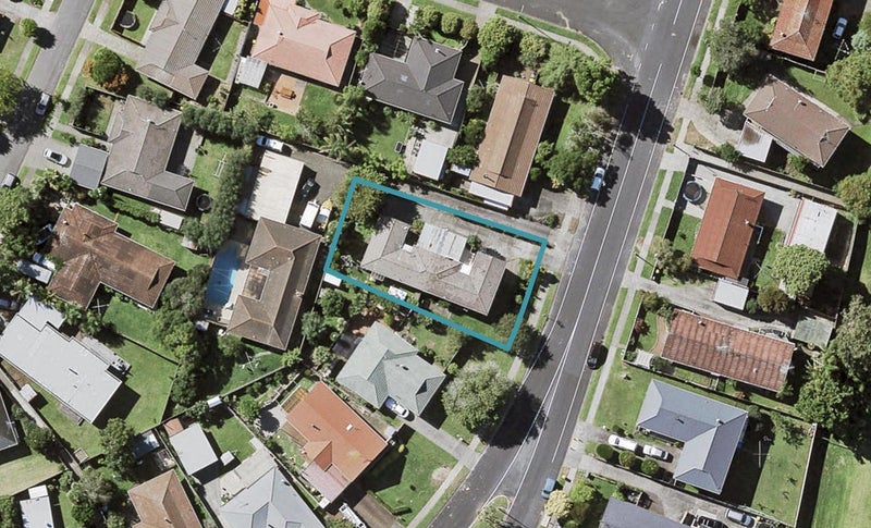 2/36 Meadway, Sunnyhills, Auckland - Carousel 1