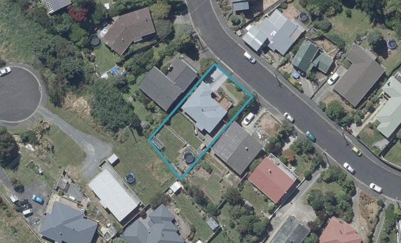 77 Centennial Avenue, Helensburgh, Dunedin - Carousel 1