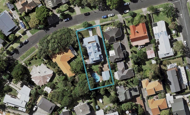 12 Beresford Street, Bayswater, Auckland - Carousel 1