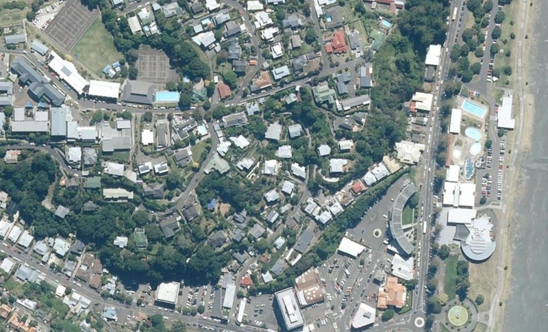 20 Brewster Street, Bluff Hill, Napier - Carousel 1