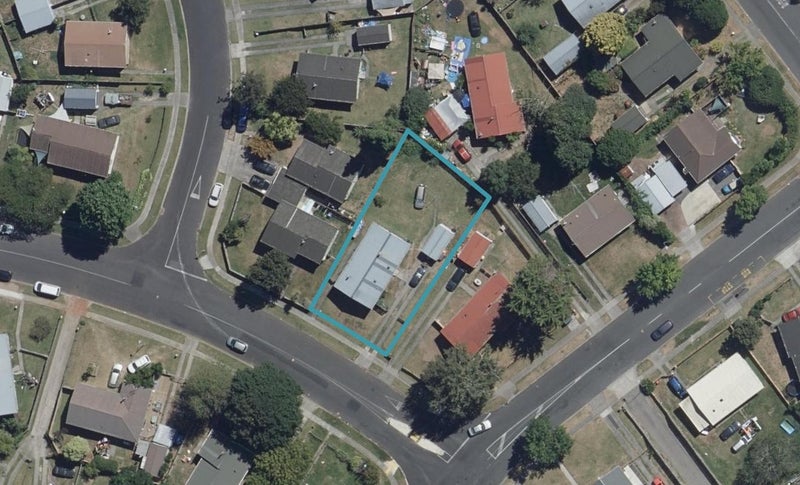 4 Crawshaw Drive, Nawton, Hamilton - Carousel 1