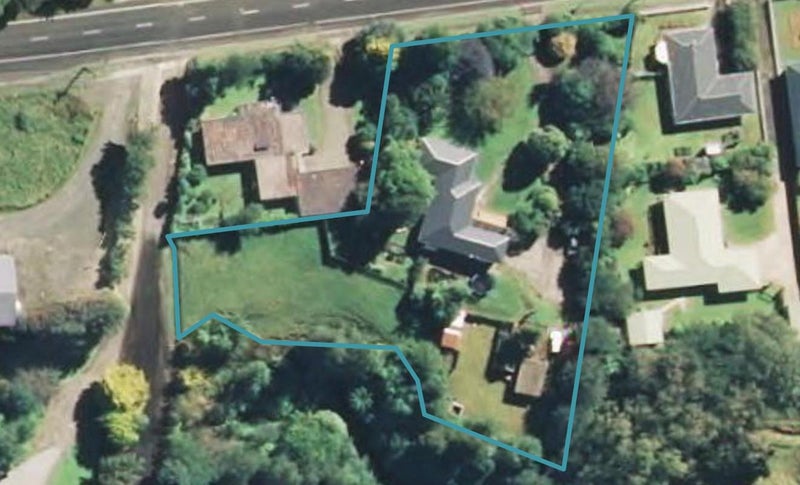 105 Pembroke Road West, Pembroke, Stratford - Carousel 1