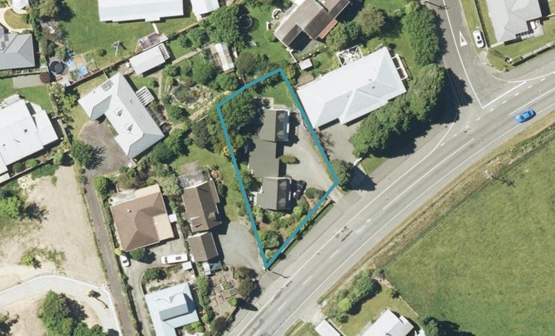 221 Waikawa Road, Waikawa, Picton - Carousel 1