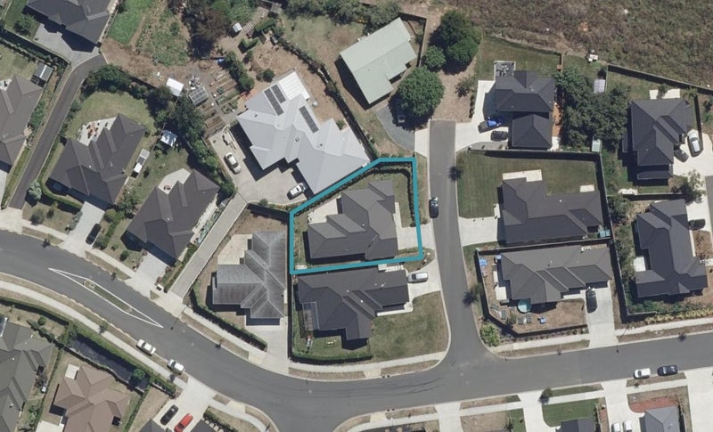 3 Pear Tree Lane, Glenview, Hamilton - Carousel 1