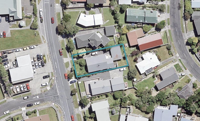 144 Dowse Drive, Maungaraki, Lower Hutt - Carousel 1