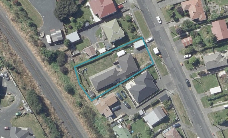 16 North Taieri Road, Abbotsford, Dunedin - Carousel 1
