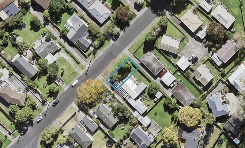 17A Ranch Avenue, Beach Haven, Auckland - Carousel 1
