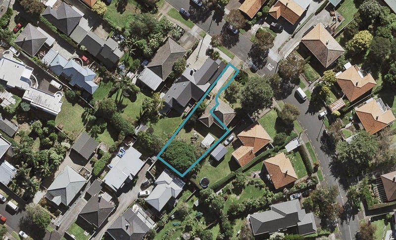 96B Te Kawa Road, Greenlane, Auckland - Carousel 1