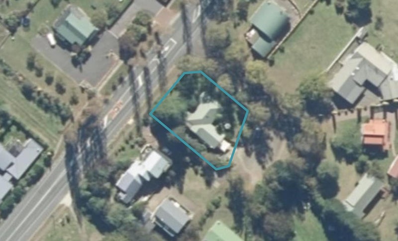 11 Tohe Cul, Taupo - Carousel 1