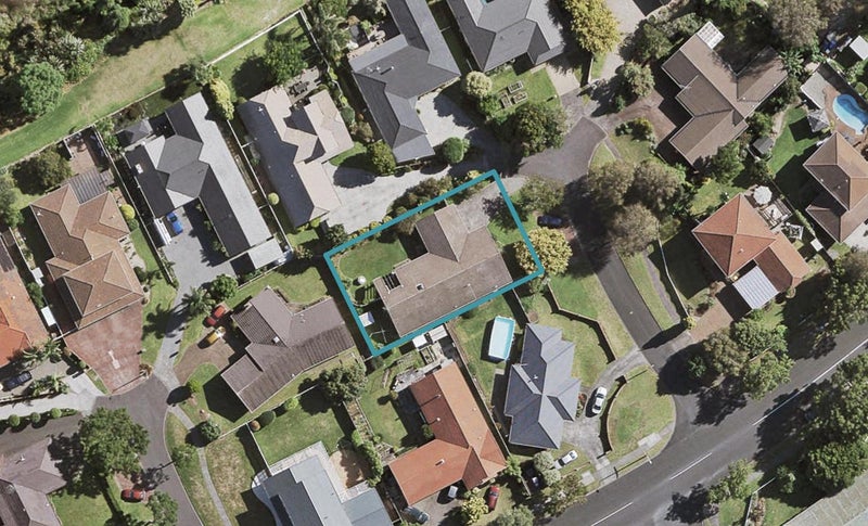 4 Chica Place, Conifer Grove, Takanini - Carousel 1