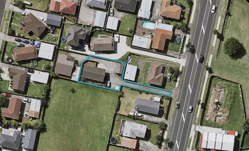 23A Matthews Road, Flat Bush, Auckland - Carousel 1