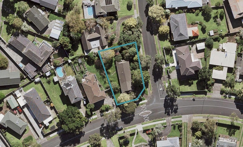 9 Yorkton Rise, Mangere Bridge, Auckland - Carousel 1