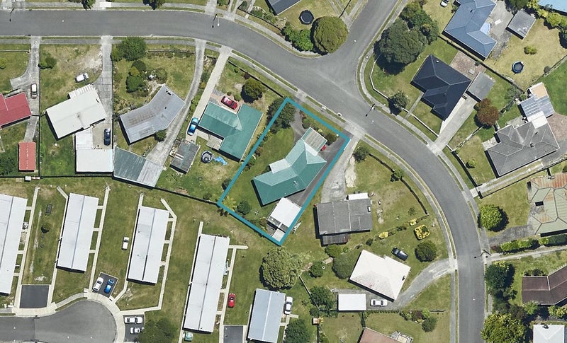 19 Clouston Crescent, Fenton Park, Rotorua - Carousel 1